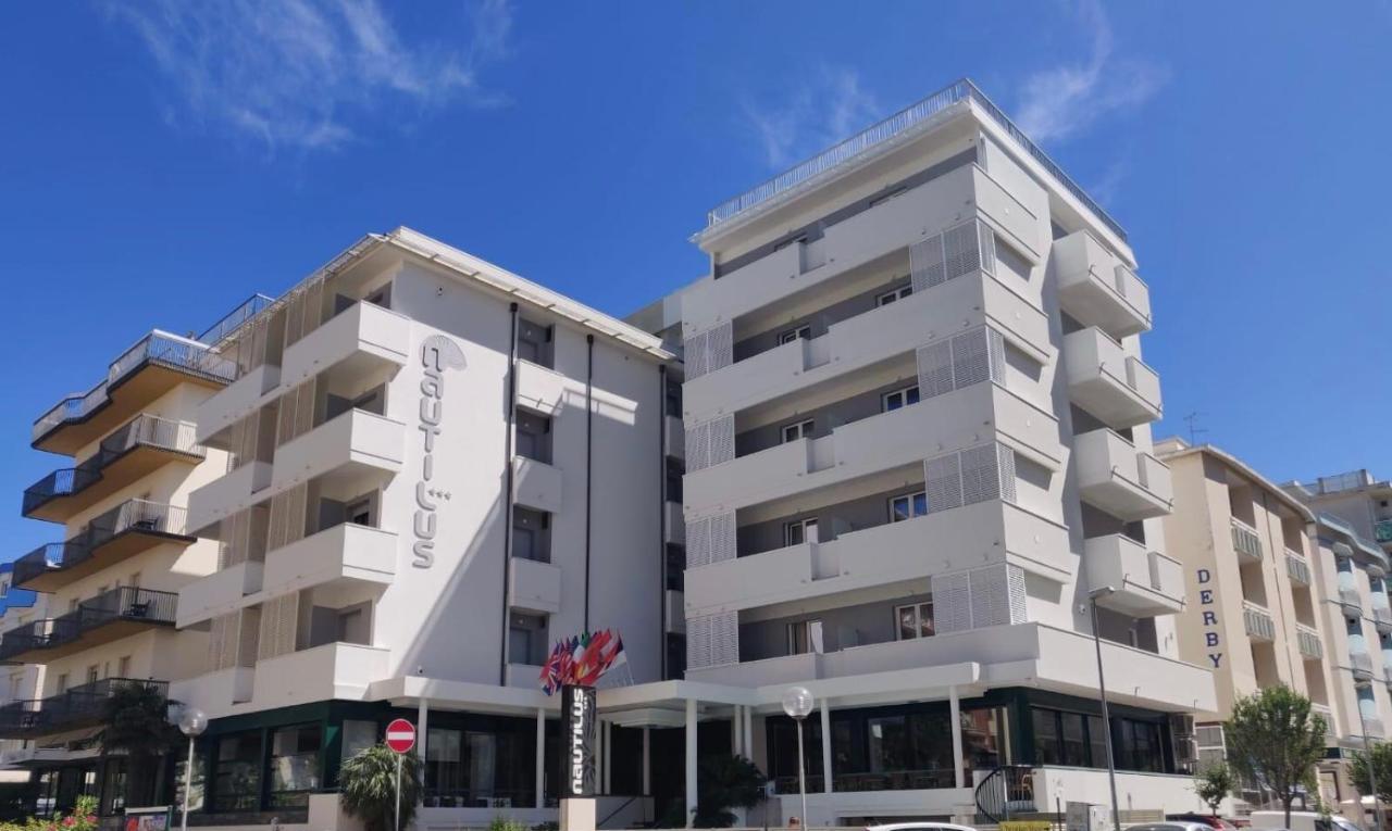 Hotel Nautilus Cattolica Exteriör bild