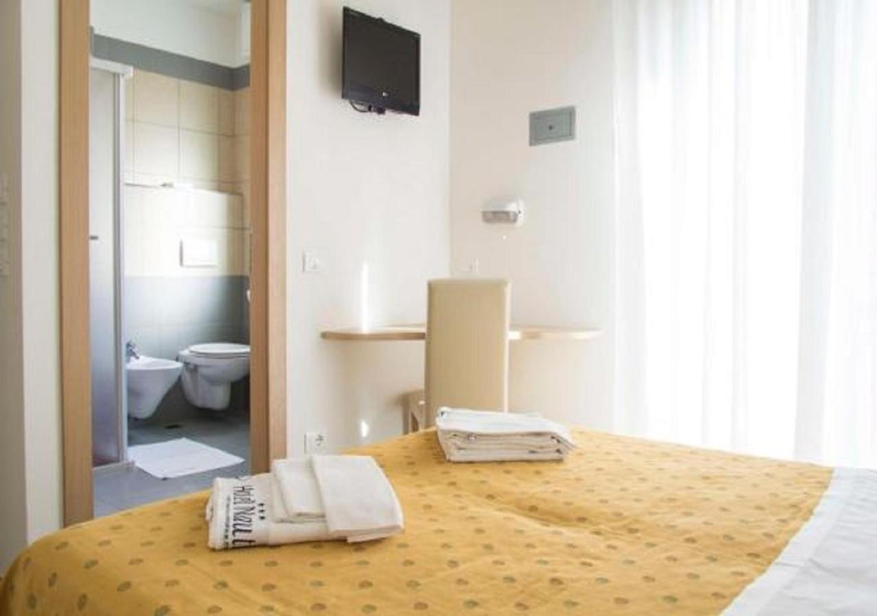 Hotel Nautilus Cattolica Rum bild