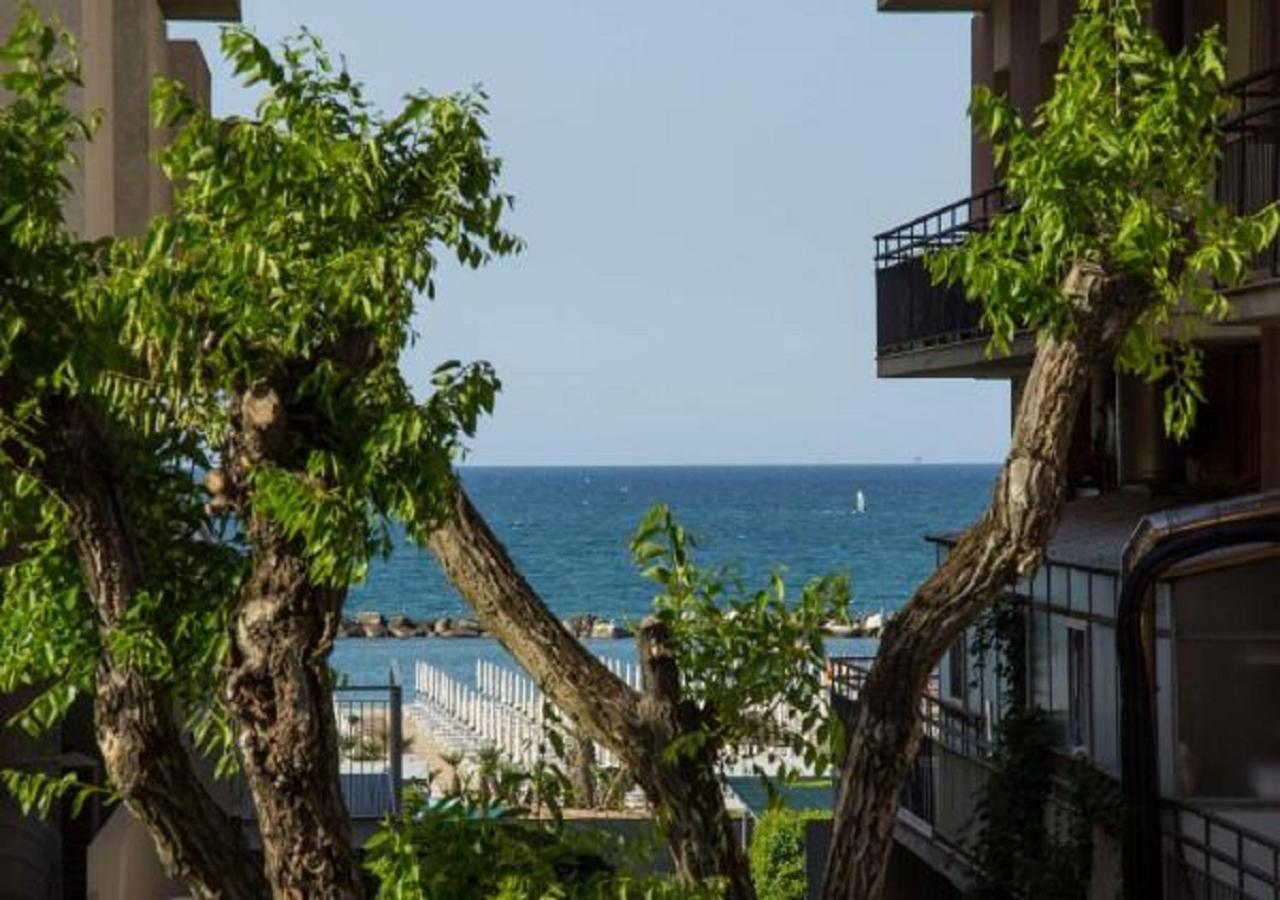 Hotel Nautilus Cattolica Rum bild