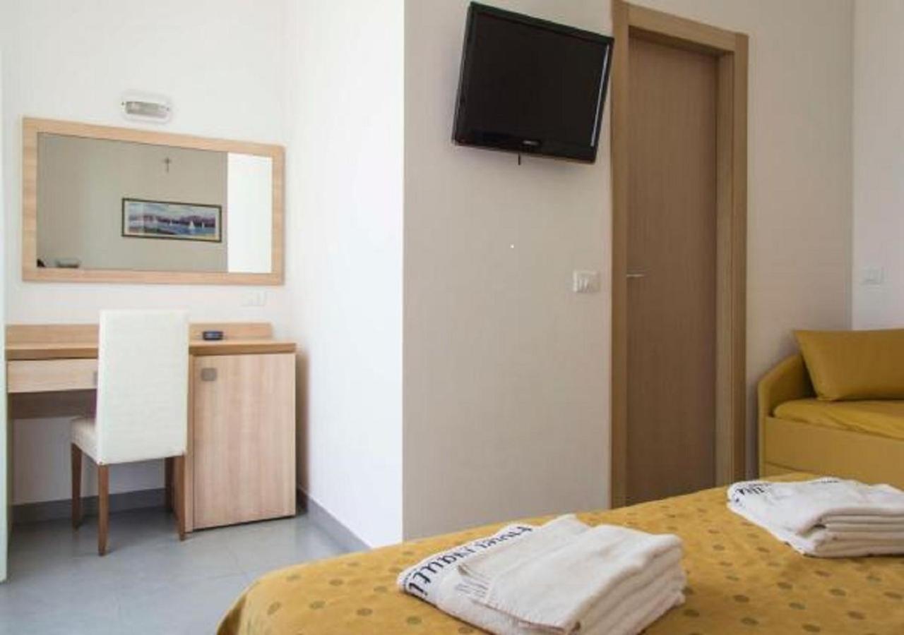 Hotel Nautilus Cattolica Rum bild